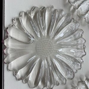 Vintage Hazel Atlas Clear Glass Sunflower luncheon plates 10” diameter